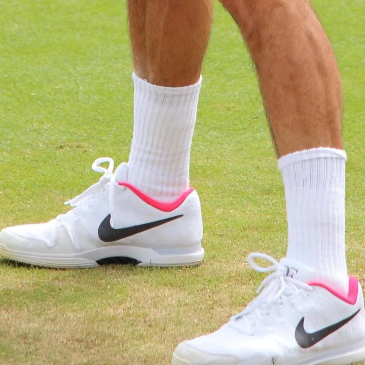 راهنمای انتخاب کفش تنیس مناسب